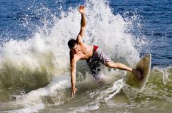 姆巴佩焦点对战，德布劳内与90激战TES分钟，夺冠胜负难料！观众掌声雷动的简单介绍